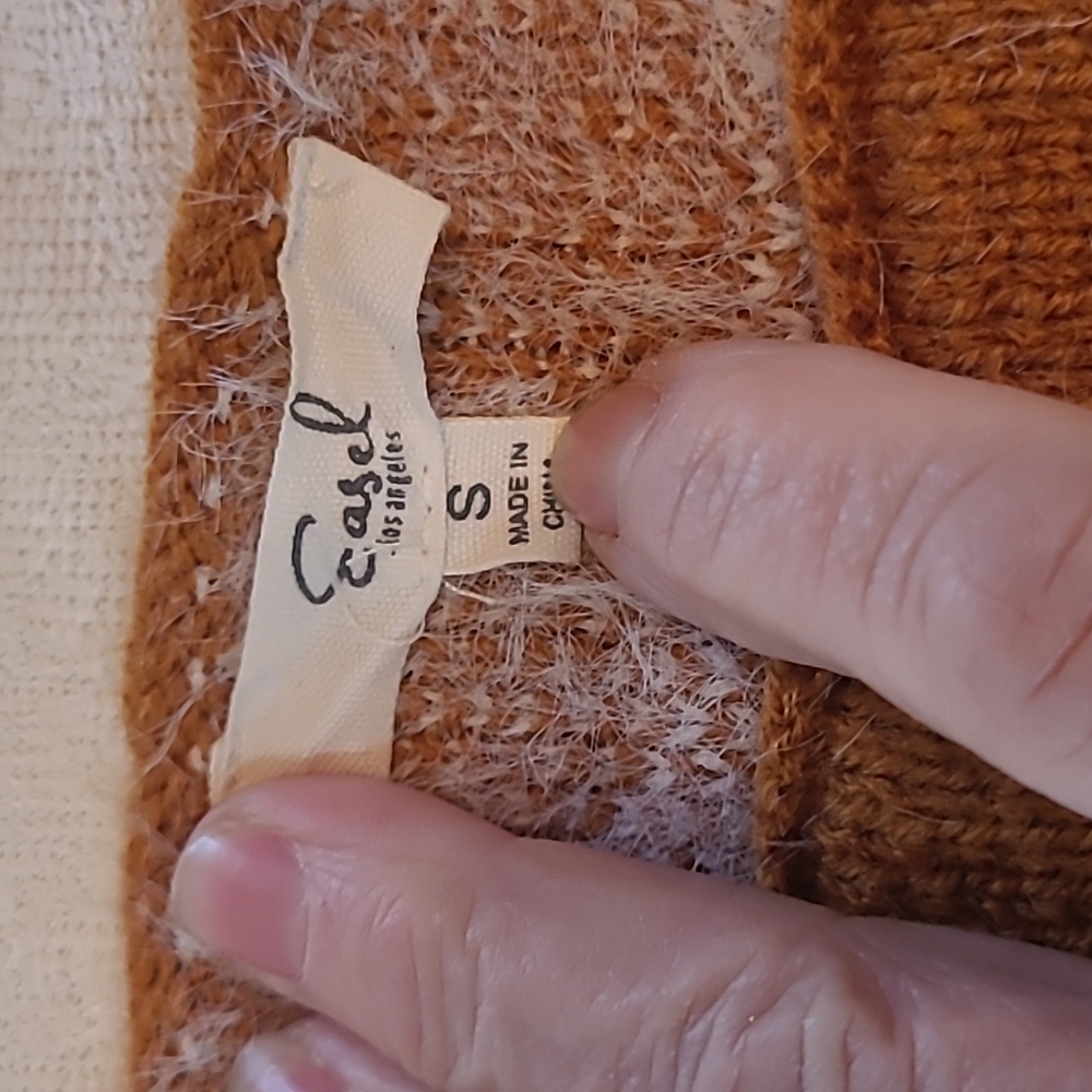 EASEL SWEATER